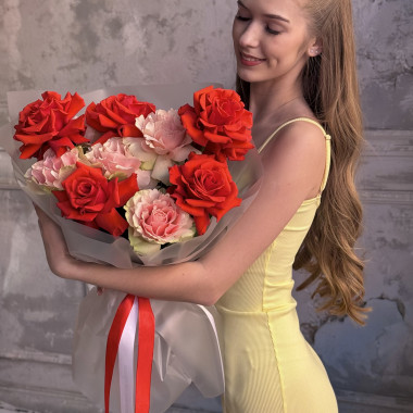 ФРАНЦУЗСКИЕ И КЛАССИЧЕСКИЕ РОЗЫ